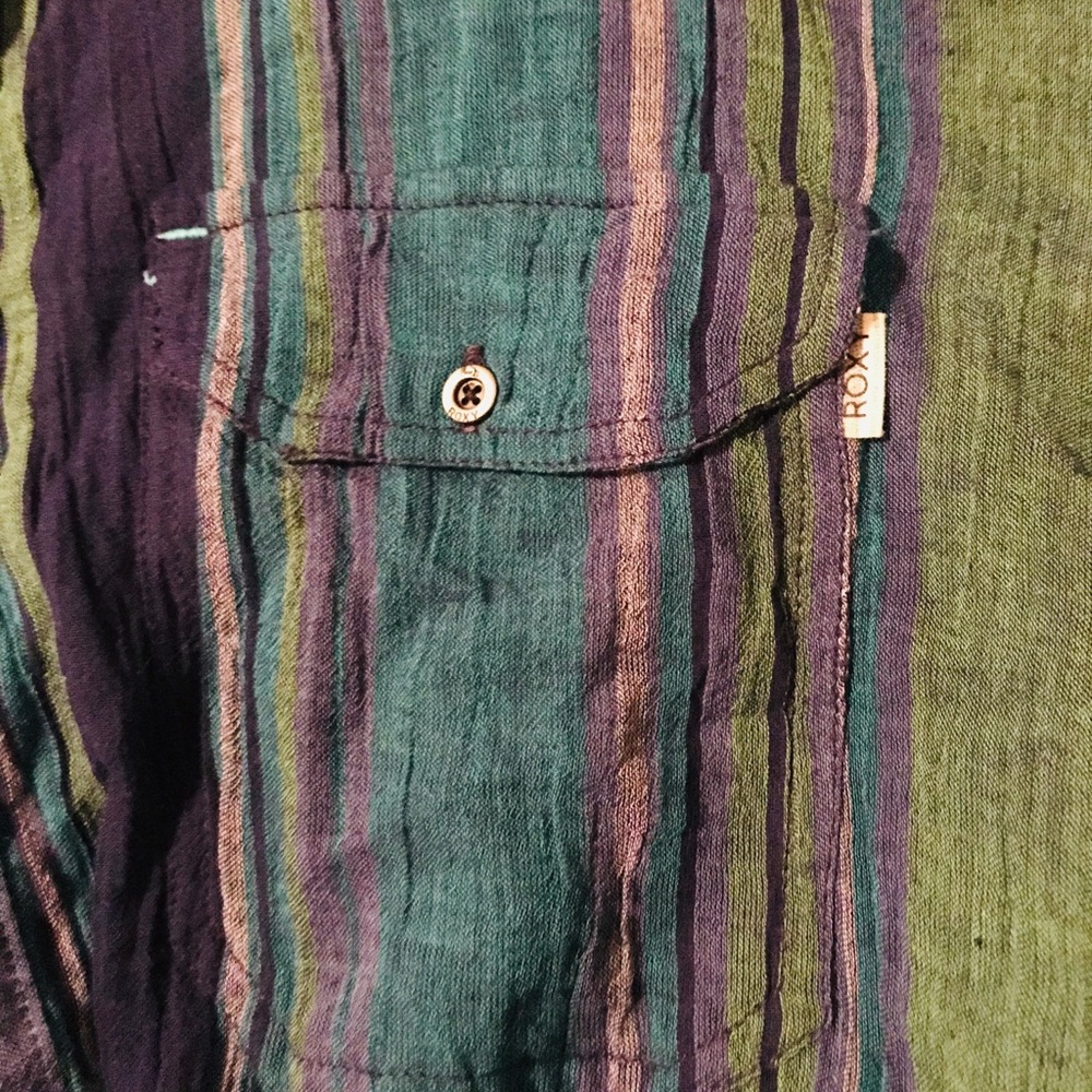 BOGO Roxy Medium women’s collared button down - Picture 3 of 3